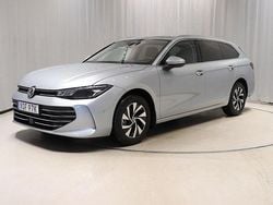 Silver (oyster silver metallic) Begagnad 2025 VW Passat Business Kombi | 369 900 kr (Dyr)