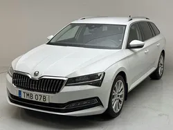 Vit Begagnad 2022 Skoda Superb Business Line | 269 900 kr