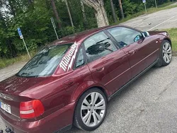 Röd Begagnad 2000 Audi A4 Comfort Sedan | 26 000 kr