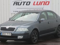 Gråmetallic Begagnad 2005 Skoda Octavia Elegance Halvkombi | 19 990 kr (Lite dyr)