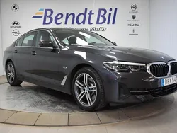 Grå Begagnad 2021 BMW 530e Sedan | 356 800 kr (Superpris)