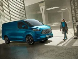 Ny 2024 Ford Tourneo Custom Sport Van | 844 900 kr