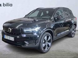 Svart Begagnad 2022 Volvo XC40 SUV | 329 000 kr