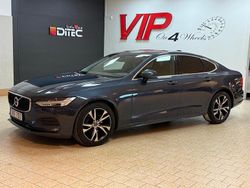 Mörkblå Begagnad 2019 Volvo S90 Sedan | 309 800 kr (Marknadspris)