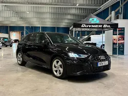 Svart Begagnad 2021 Audi A3 Sportback e-tron Comfort Sedan | 297 900 kr (Marknadspris)