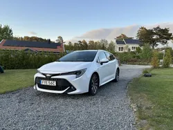 Vit Begagnad 2022 Toyota Corolla Style Kombi | 239 900 kr (Bra pris)