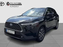 Svart Begagnad 2022 Toyota Corolla Cross Style SUV | 354 900 kr (Marknadspris)