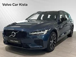 Blå Begagnad 2024 Volvo V60 Plus Kombi | 474 900 kr (Marknadspris)