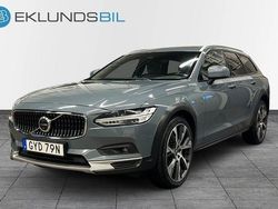 Grå Begagnad 2022 Volvo V90 CC Momentum Kombi | 359 900 kr (Dyr)