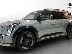 Grön (green) Ny 2024 Kia EV9 GT-Line SUV | 877 900 kr (Marknadspris)
