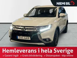 Vit Begagnad 2017 Mitsubishi Outlander SUV | 224 900 kr (Marknadspris)