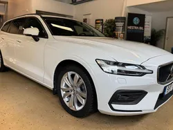 Vit Begagnad 2019 Volvo V60 Momentum Kombi | 249 900 kr (Marknadspris)