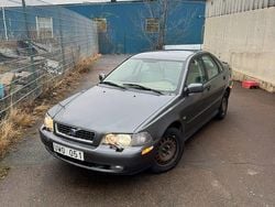 Begagnad 2004 Volvo S40 Sedan | 22 500 kr (Marknadspris)