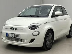 Vit Begagnad 2022 Fiat 500e | 189 000 kr