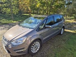 Brun Begagnad 2014 Ford S-MAX Business Edition Minibuss | 70 000 kr (Marknadspris)