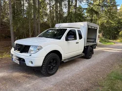 Vit Begagnad 2010 Nissan Navara Pickup | 79 000 kr (Bra pris)