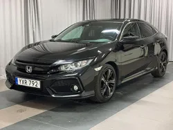 Svart Begagnad 2018 Honda Civic Elegance Halvkombi | 149 900 kr (Bra pris)