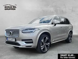 Ljusgrå (grå) Begagnad 2023 Volvo XC90 Plus SUV | 649 000 kr (Bra pris)