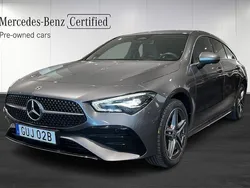 Mörkgrå Begagnad 2023 Mercedes CLA250e Shooting Brake AMG line Kombi | 399 900 kr (Marknadspris)