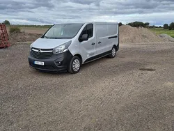 Grå Begagnad 2017 Opel Vivaro Van | 92 500 kr (Superpris)