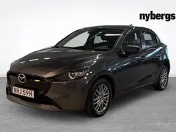 Grå Begagnad 2023 Mazda 2 Halvkombi | 169 000 kr (Marknadspris)