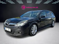 Svart Begagnad 2005 Opel Vectra Kombi | 24 900 kr