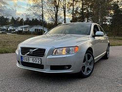 Grå Begagnad 2007 Volvo S80 Sedan | 84 900 kr (Lite dyr)