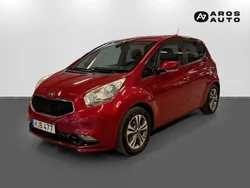 Röd Begagnad 2018 Kia Venga Advance Halvkombi | 143 000 kr (Marknadspris)