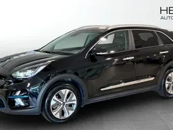 Svart (black) Begagnad 2022 Kia e-Niro 2 SUV | 299 900 kr (Lite dyr)