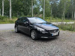 Svart Begagnad 2013 Volvo V40 Kinetic Kombi | 85 000 kr (Bra pris)