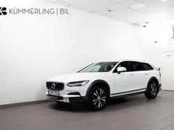 Vit Begagnad 2018 Volvo V90 CC Momentum Kombi | 309 900 kr (Marknadspris)