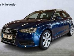 Blå Begagnad 2015 Audi A3 Sportback Halvkombi | 174 900 kr