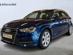 Blå Begagnad 2015 Audi A3 Sportback Halvkombi | 184 900 kr