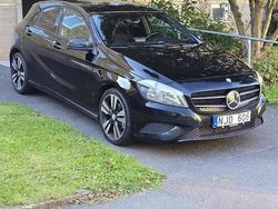 Svart Begagnad 2014 Mercedes A180 Halvkombi | 125 000 kr (Lite dyr)