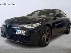 Svart Begagnad 2019 Alfa Romeo Giulia Veloce Sedan | 279 900 kr (Marknadspris)