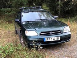 Grön Begagnad 2000 Subaru Legacy Kombi | 19 900 kr