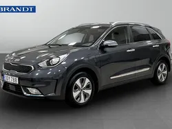 Grå Begagnad 2018 Kia Niro Advance SUV | 184 900 kr (Marknadspris)