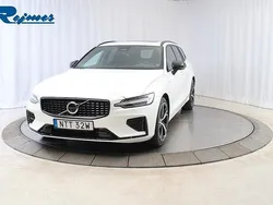 Vit Begagnad 2024 Volvo V60 Ultra Kombi | 529 900 kr