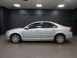 Silver (silvermetallic) Begagnad 2007 Volvo S80 Momentum Sedan | 44 500 kr (Marknadspris)