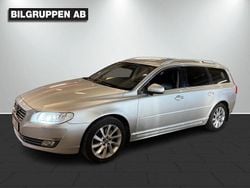 Silver Begagnad 2015 Volvo V70 Summum Kombi | 149 900 kr (Marknadspris)