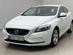 Vit Begagnad 2013 Volvo V40 | 89 000 kr (Marknadspris)