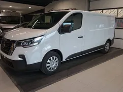 Vit Begagnad 2023 Nissan Primastar Minibuss | 423 750 kr