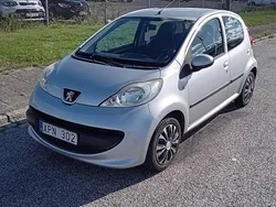 Silver Begagnad 2006 Peugeot 107 Halvkombi | 23 000 kr (Marknadspris)
