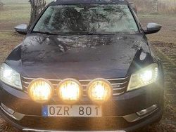 Blå Begagnad 2013 VW Passat Alltrack Kombi | 50 000 kr (Superpris)