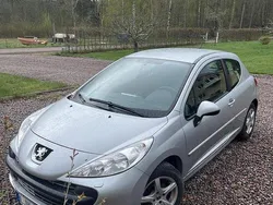 Grå Begagnad 2008 Peugeot 207 Halvkombi | 20 000 kr (Bra pris)