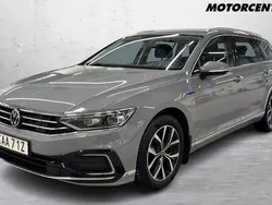 Grå Begagnad 2022 VW Passat GTE Kombi | 339 000 kr (Lite dyr)