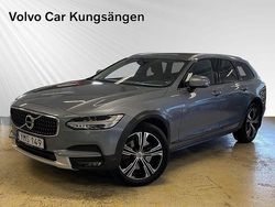 Blå Begagnad 2017 Volvo V90 CC Business Edition Kombi | 294 900 kr (Marknadspris)