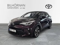 Lila Begagnad 2023 Toyota C-HR Edition SUV | 289 900 kr (Marknadspris)