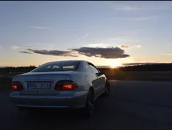Grå Begagnad 2001 Mercedes CLK230 Elegance Sportkupé | 28 500 kr (Bra pris)