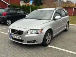 Grå Begagnad 2010 Volvo V50 Momentum Kombi | 45 000 kr (Bra pris)